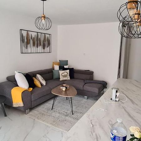 En Exclusivite T3 A 2 Pas Des Plages De St Raphael Saint-Raphaël Zewnętrze zdjęcie